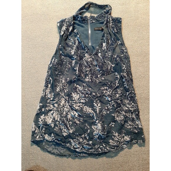 White House Black Market Tops - White House Black Market Sleeveless Blouse Womens Size 2 Top Blue